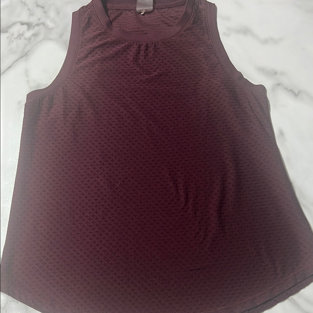 Calia Sleeveless Textured Top - Burgundy
